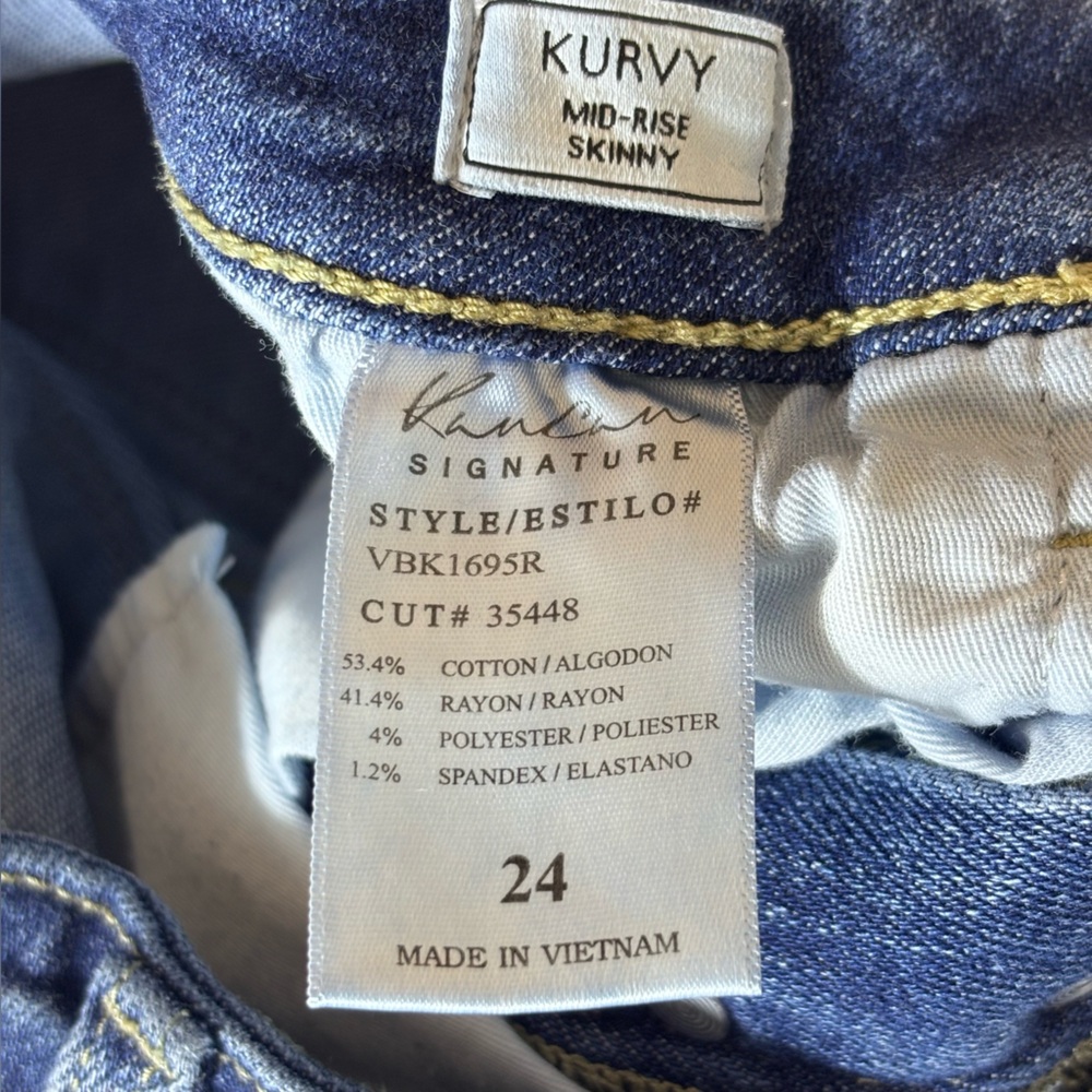KanCan Signature Kurvy Mid-Rise Skinny Jeans Distressed Trendy Denim Blue Sz 24 - Picture 9 of 14